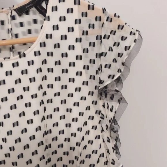 NWT BCBG Silk Blend Cocktail Dress with Ruffle Sleeves Size 10 - Picture 5 of 12